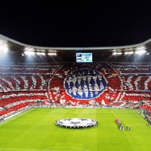开云官方网站-当指挥棒变成导火索，情绪管理，决定足球比赛的关键一役，情绪失控，足球场上的致命导火索